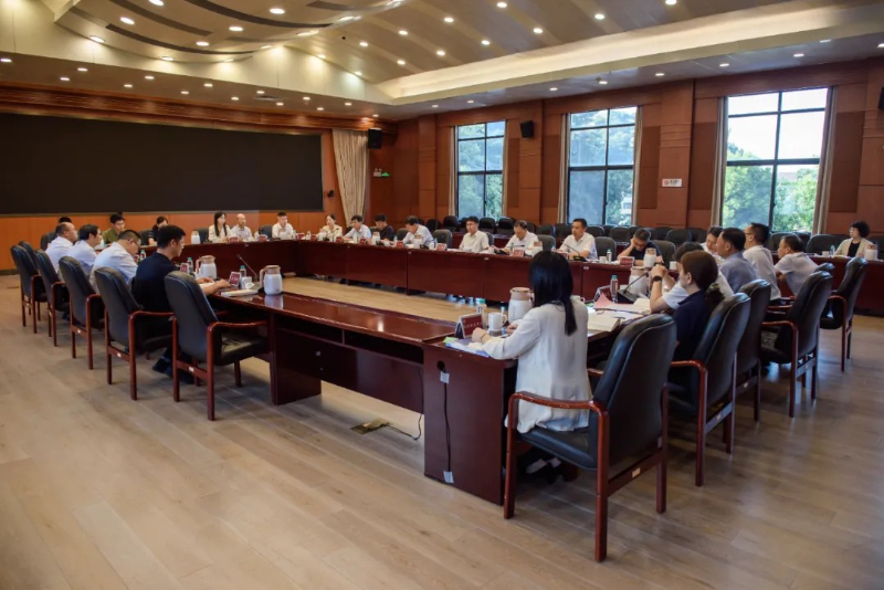 省国动办党组理论学习中心组专题学习习近平党建思想